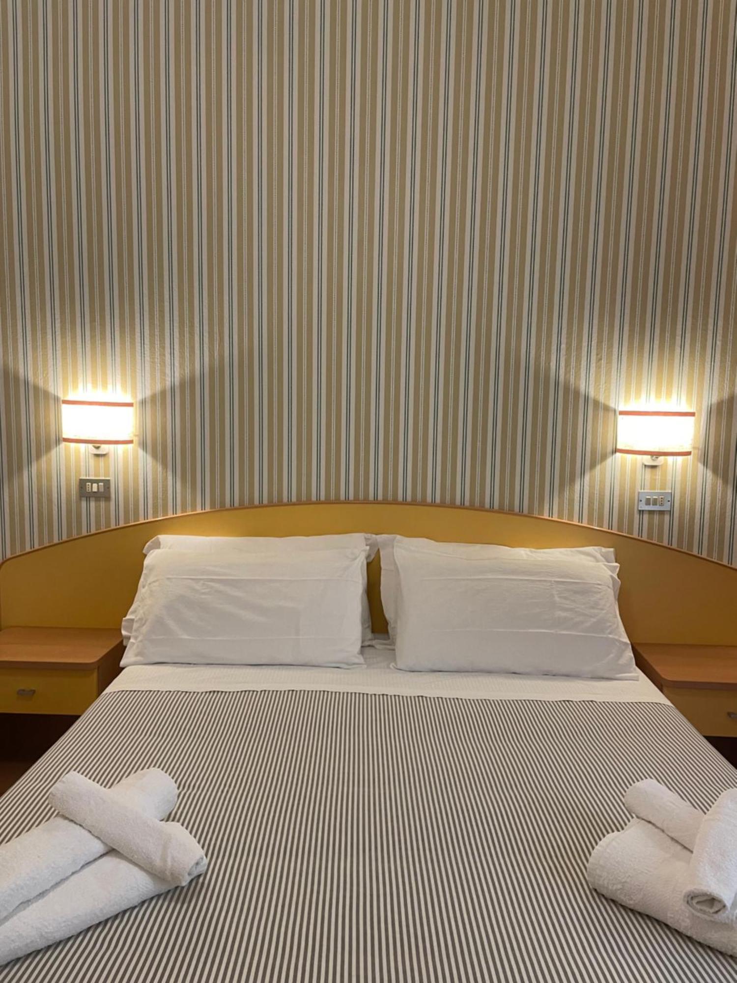 Piccolo Hotel Kursaal Cesenatico Kültér fotó
